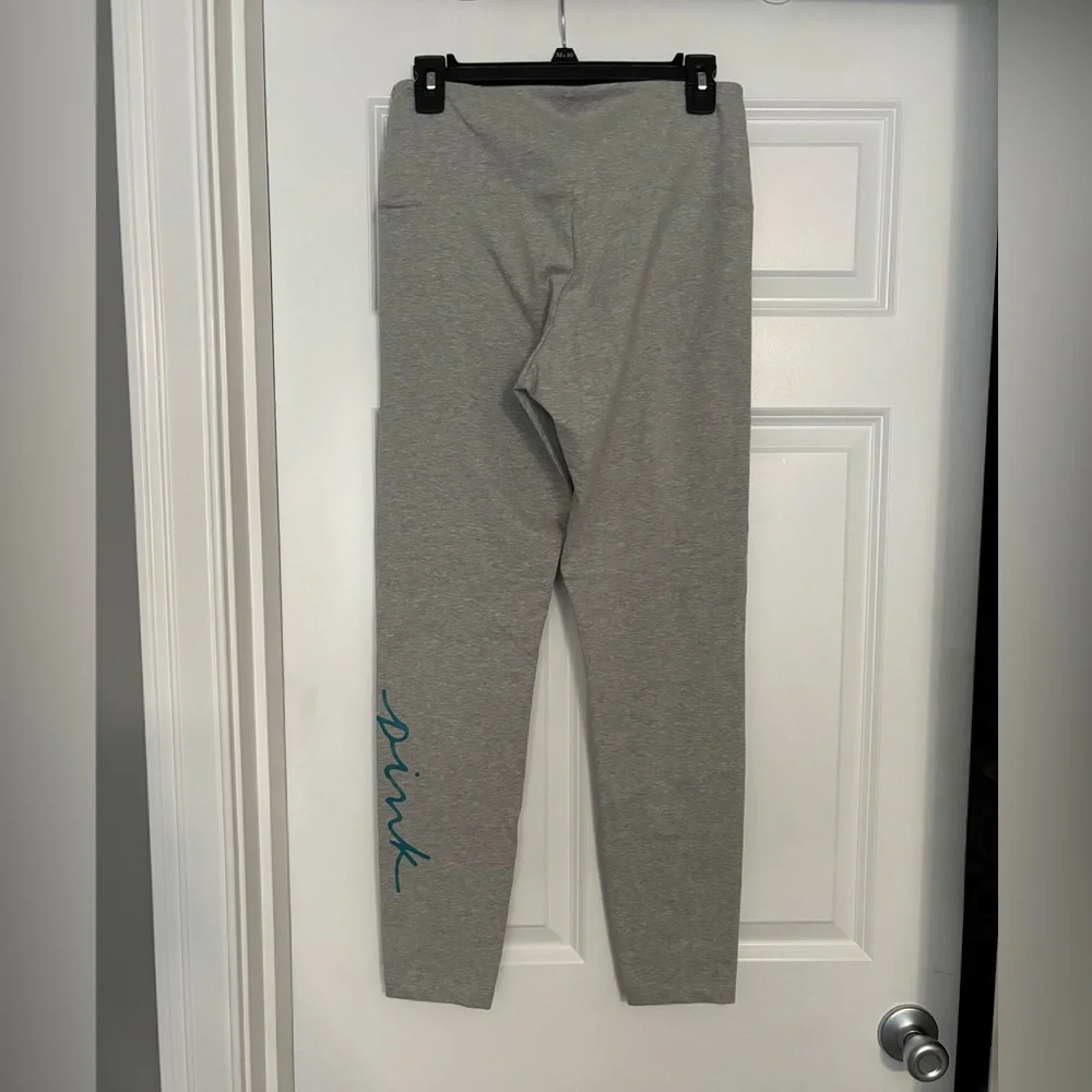 NWT Victoria’s Secret Pink Leggings - Picture 2 of 6